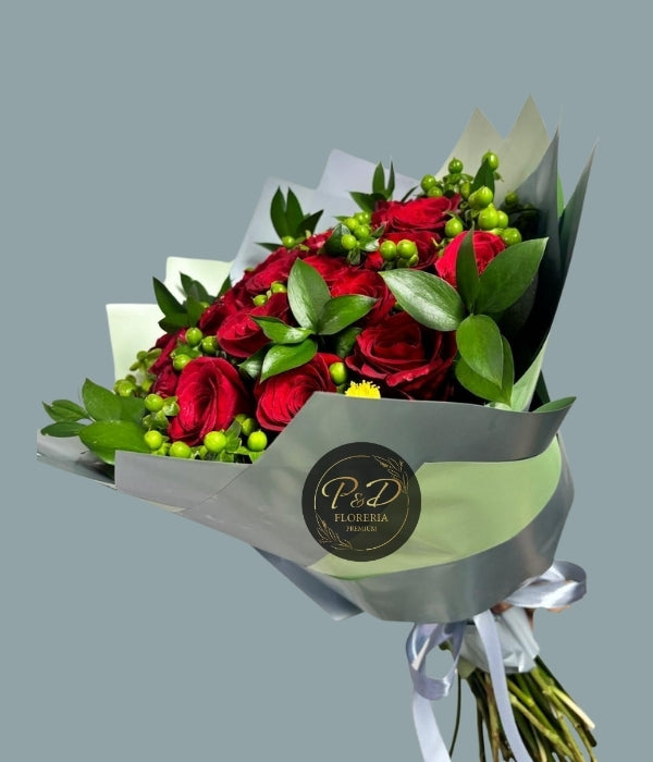 Ramo Rosas Rojas, Hiperycum y Ruscos